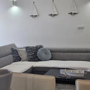 https://apartment-antonia-trogir.hotels-in-trogir.com